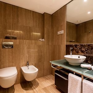 Luxury One-Bedroom Suite